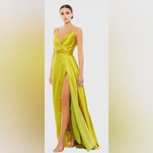 Mac Duggal 12443 Sleeveless Faux Wrap Draped Gown NWT size 2 Chartreuse